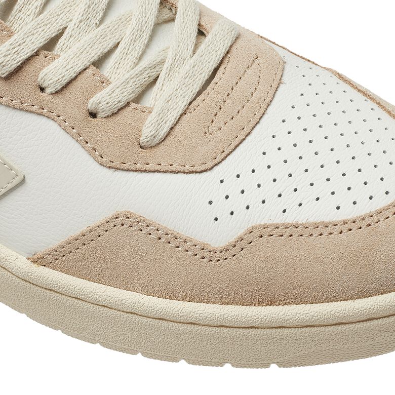 Veja Aegean Project V-90 extra-white pierre almond