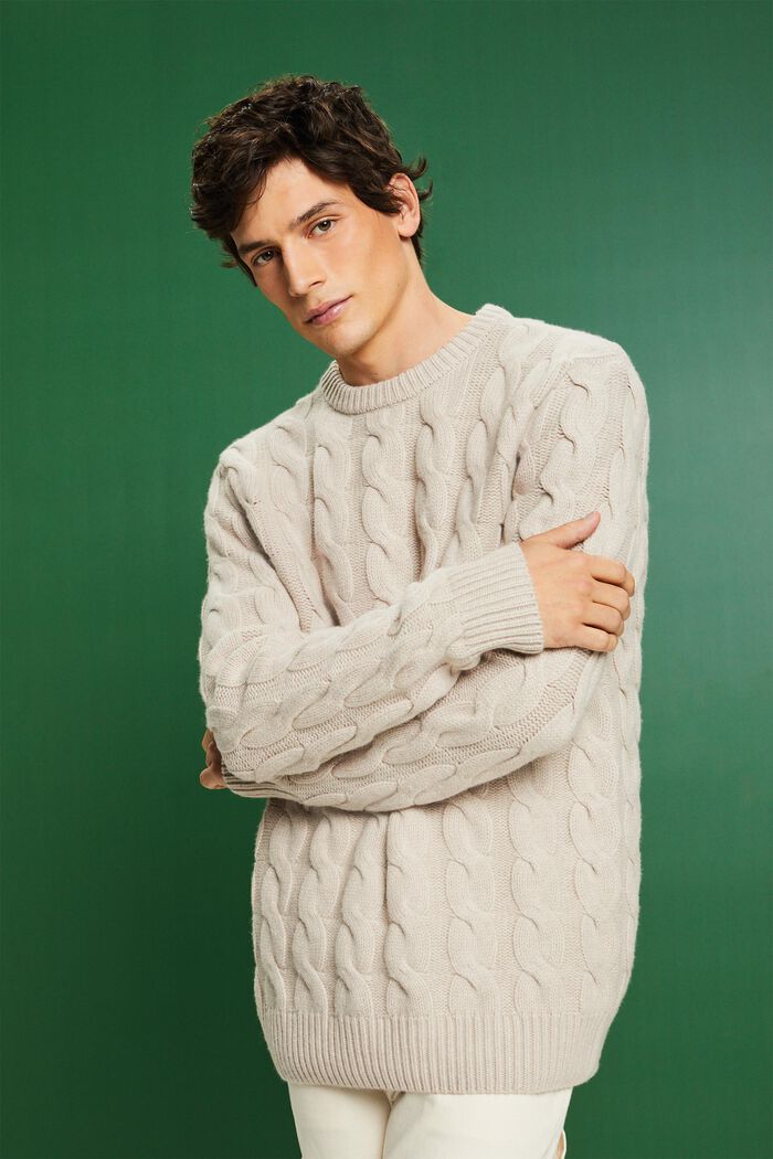 Zopfstrickpullover aus Wolle