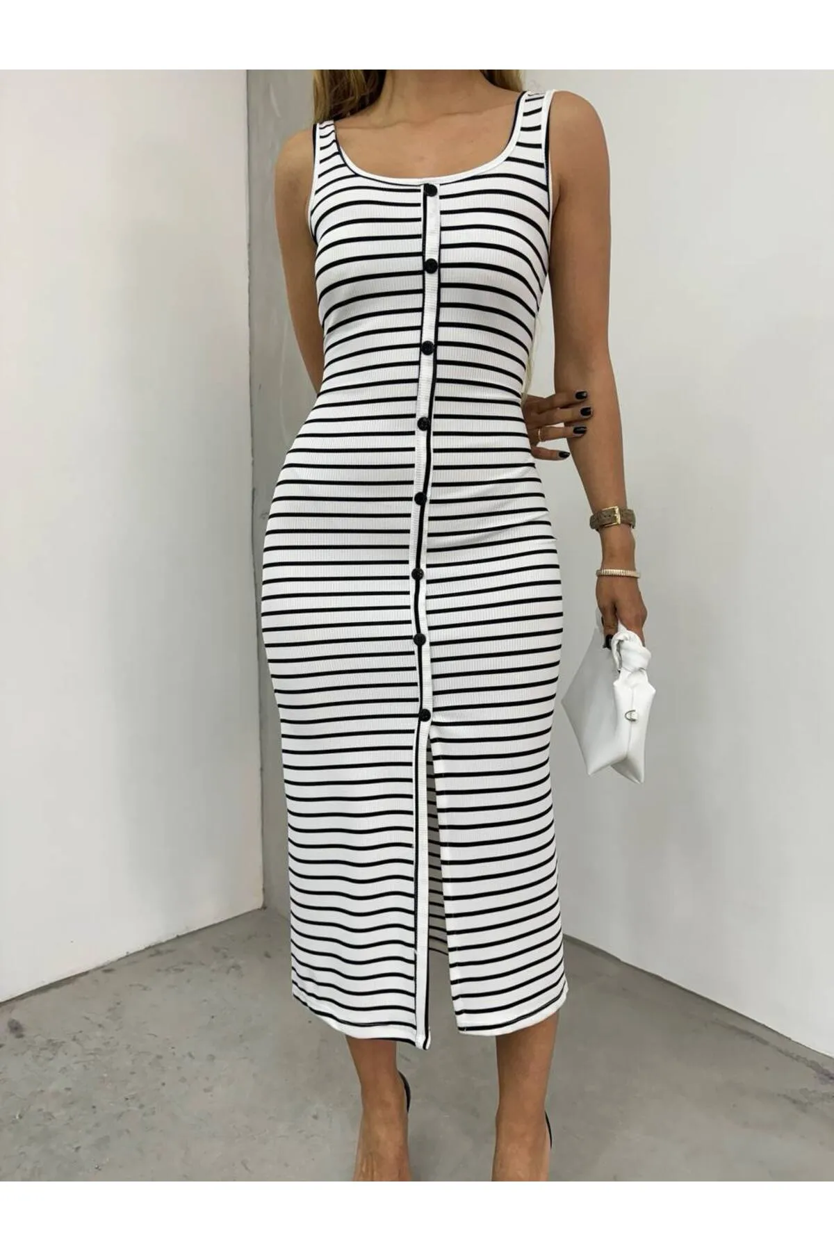 BİKELİFE  Boydandan Gestreiftes Kleid mit Knöpfen für Damen - Rundhals