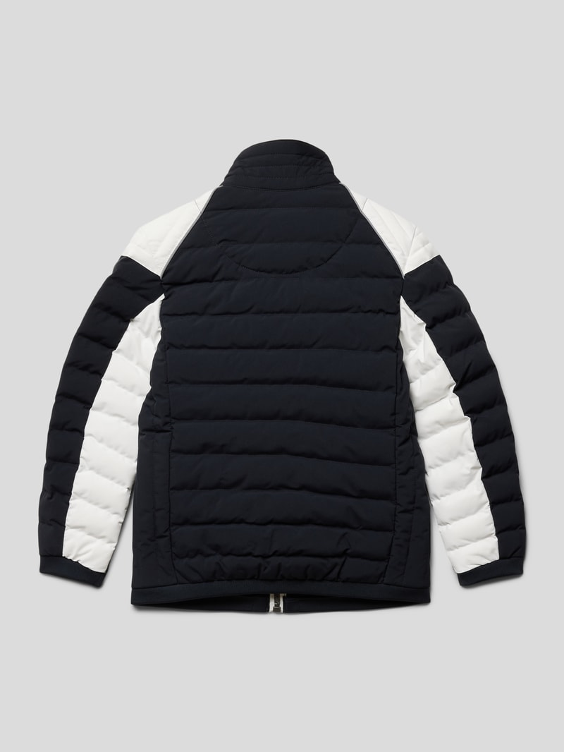 Funktionsjacke mit Reißverschlusstaschen in olivgrün