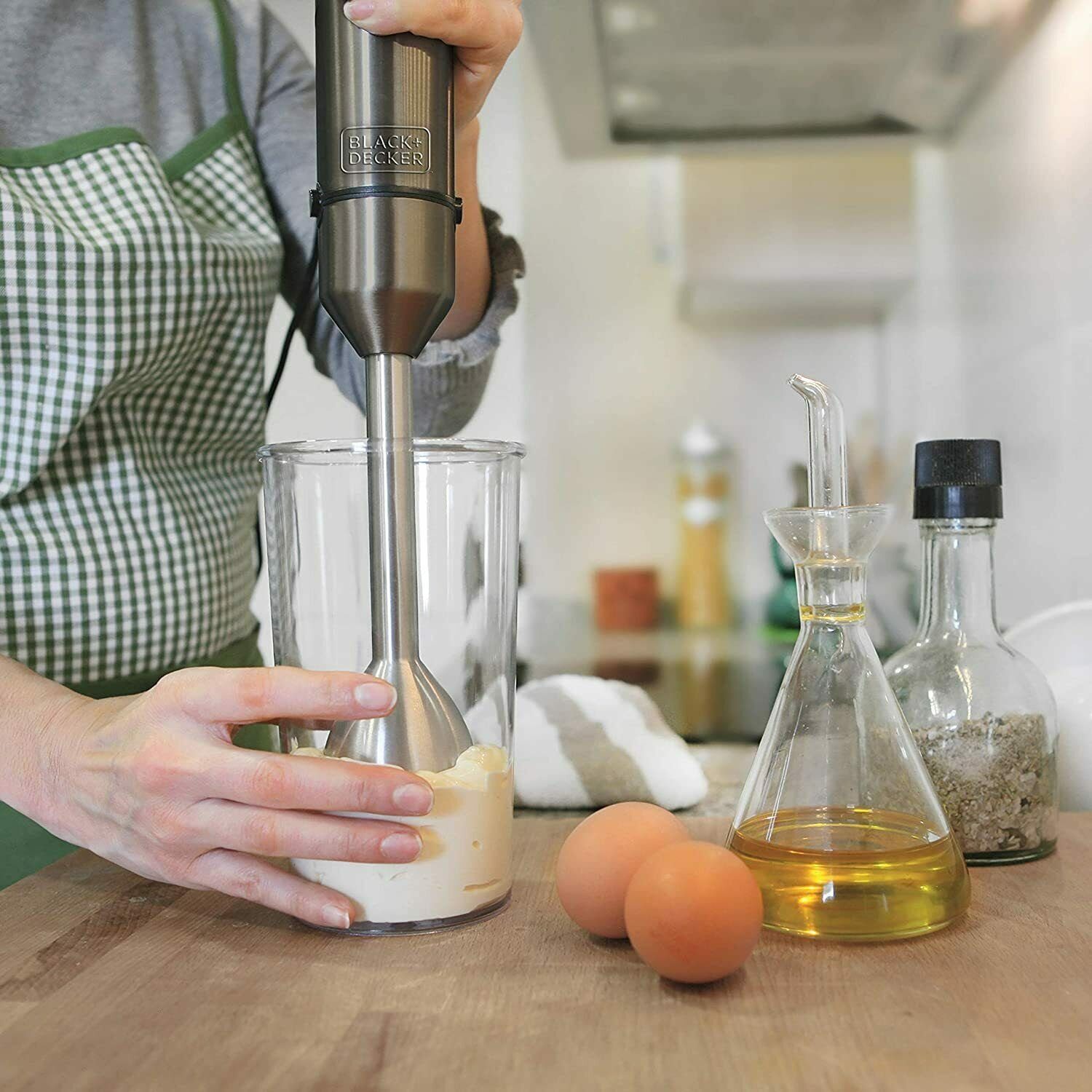Black & Decker Stabmixer BXHBA 1000 W Stabmixer Edelstahl/Schwarz, 1000 W, 20 variabel Leistungsstufen + Turbotaste für maximale Leistung.