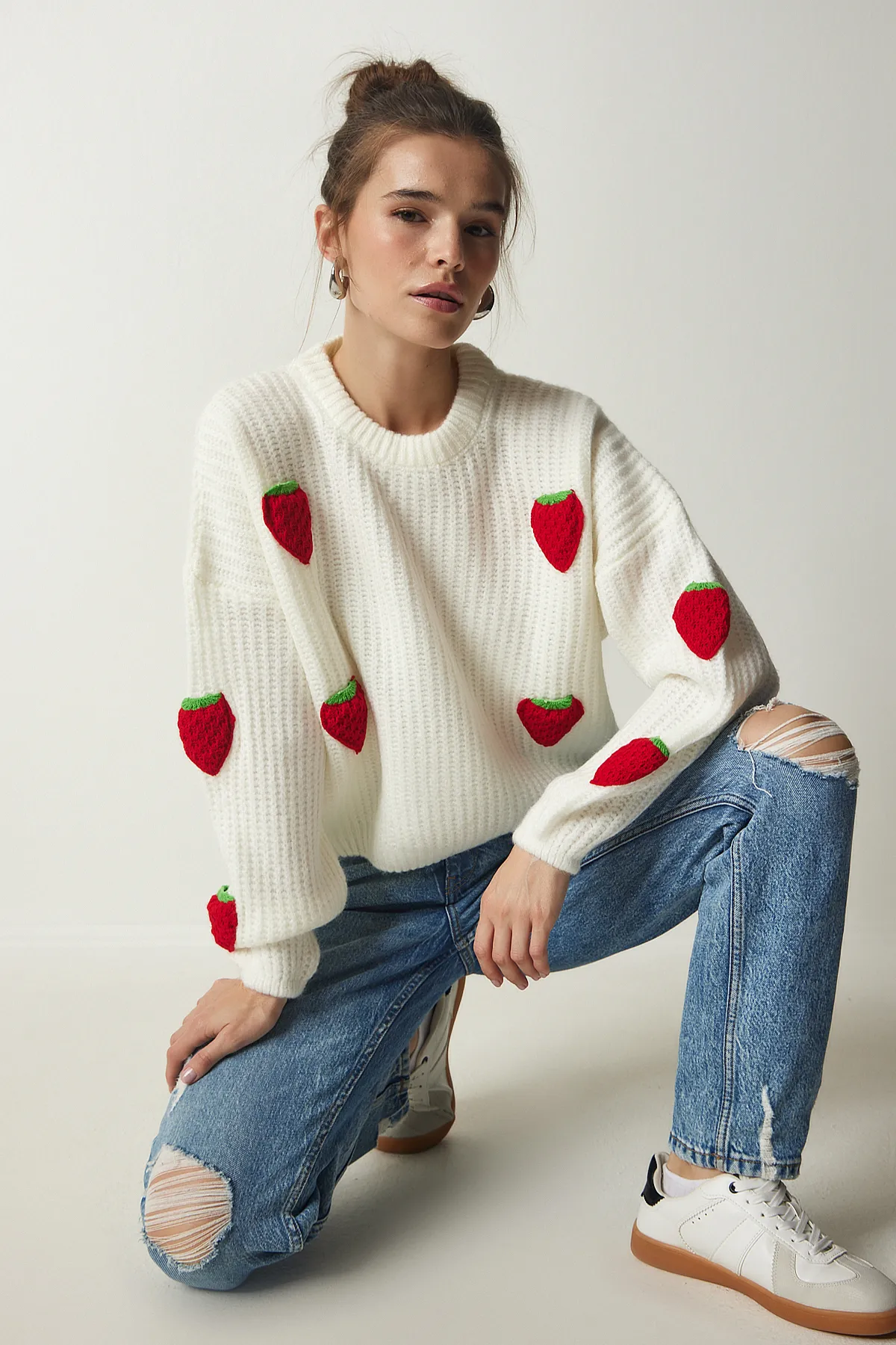 Happiness İstanbul  Damen-Strickpullover mit Erdbeerstruktur in Knochenform PF00022