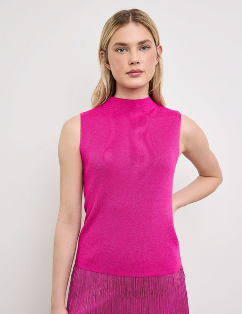 Feines Stricktop mit Stehkragen
