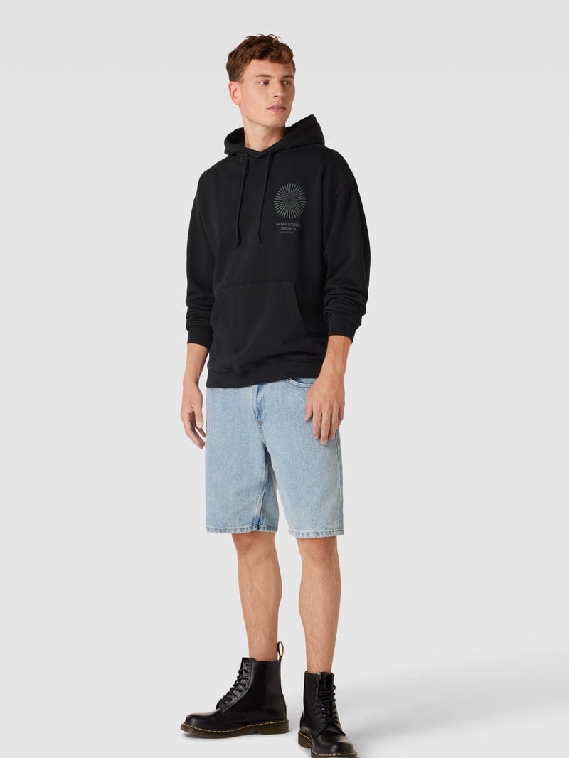 Hoodie mit Statement-Print in schwarz
