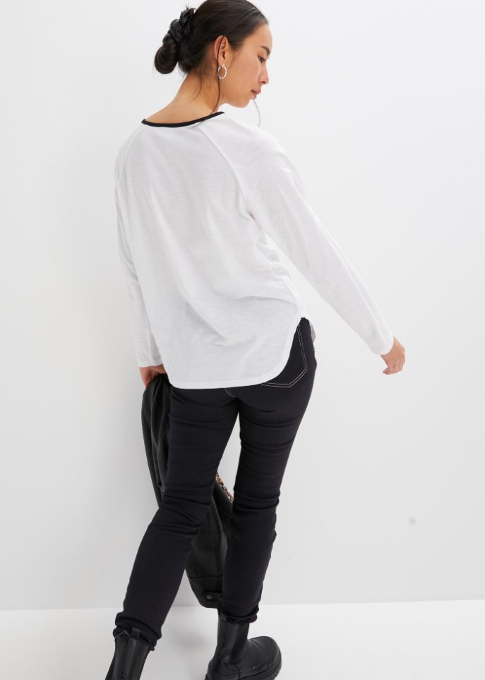 Shirt mit Nietenbesatz aus Bio-Baumwolle