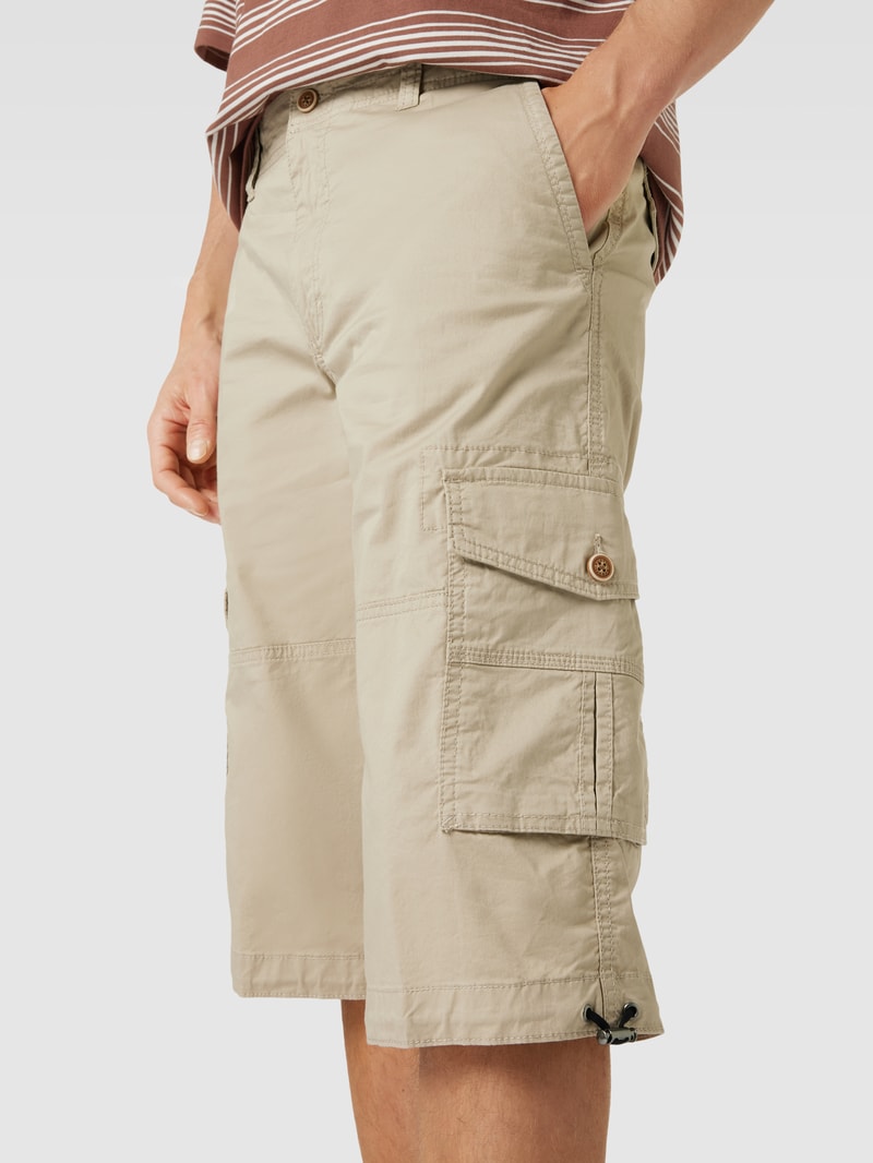 Caprihose mit Eingrifftaschen in beige