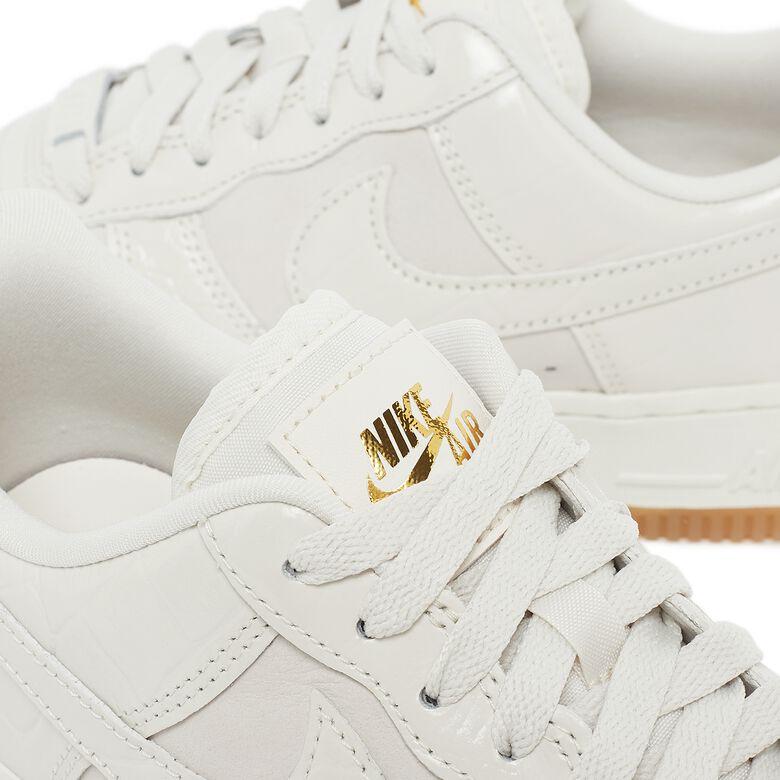 NIKE Wmns Air Force 1'07 