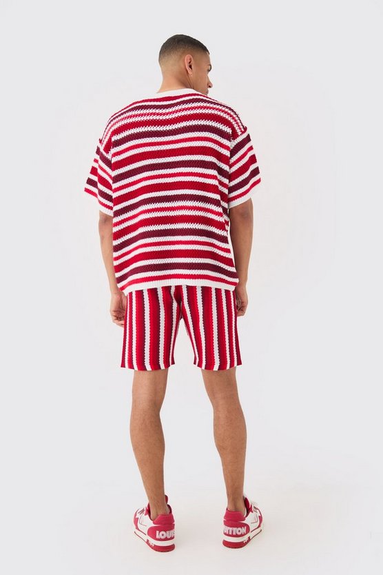 Lockere gestreifte Strick-Shorts in Weiß