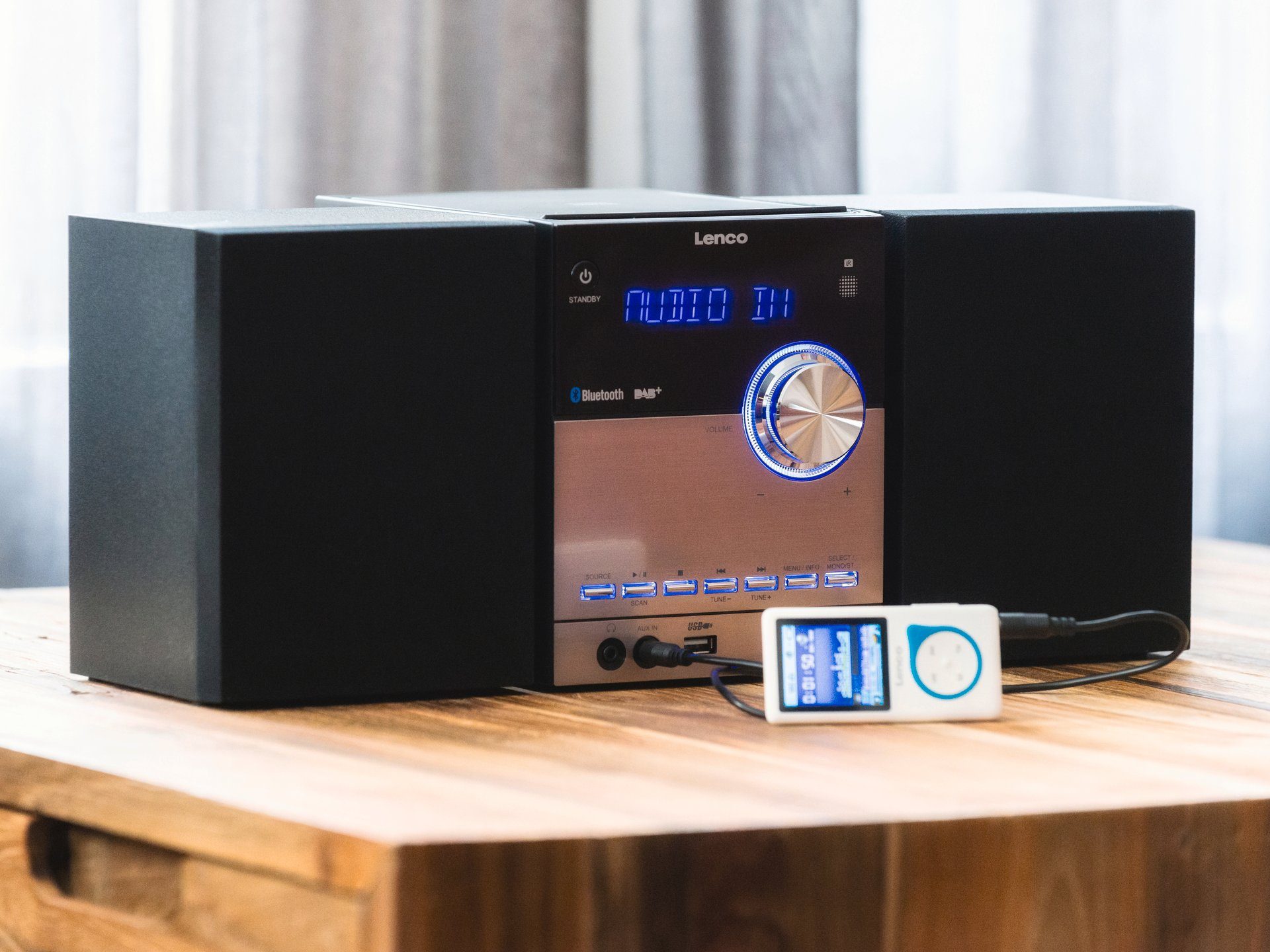 Lenco MC-150 Micro Stereoanlage mit DAB+, FM, CD, BT, USB Microanlage (Digitalradio (DAB), 10 W)