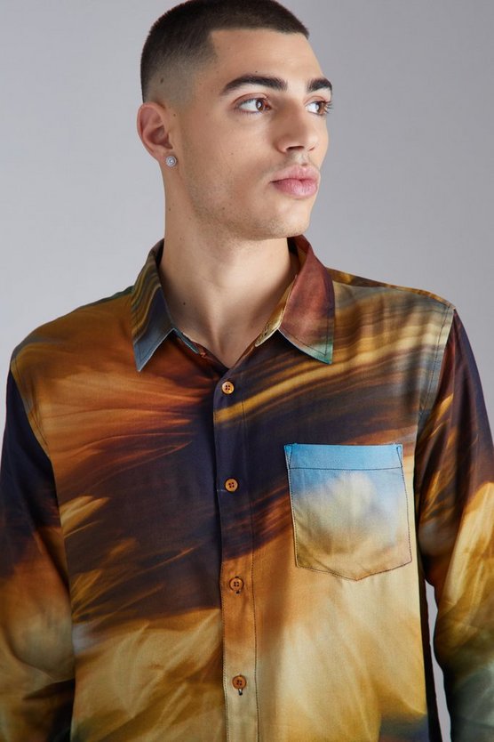 Langärmliges Viskose-Hemd mit abstraktem Batik-Print