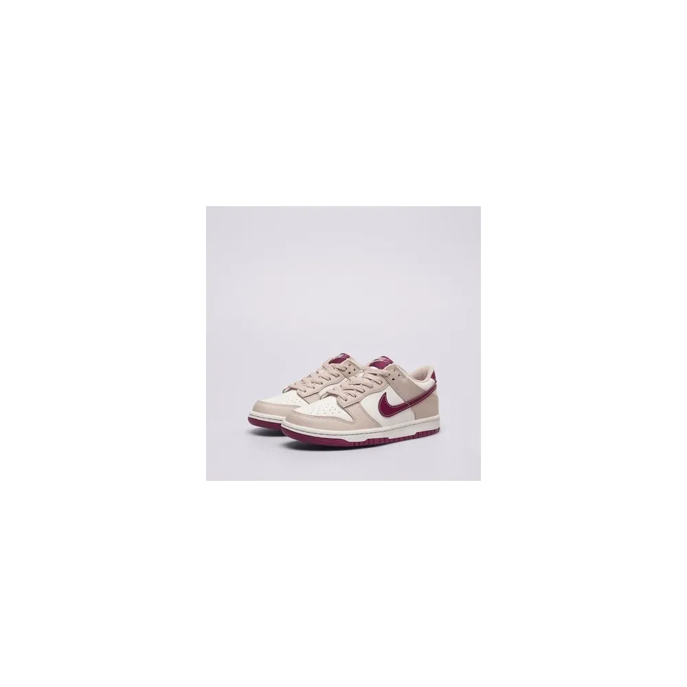 Nike Dunk Low FB9109-104 / weiss