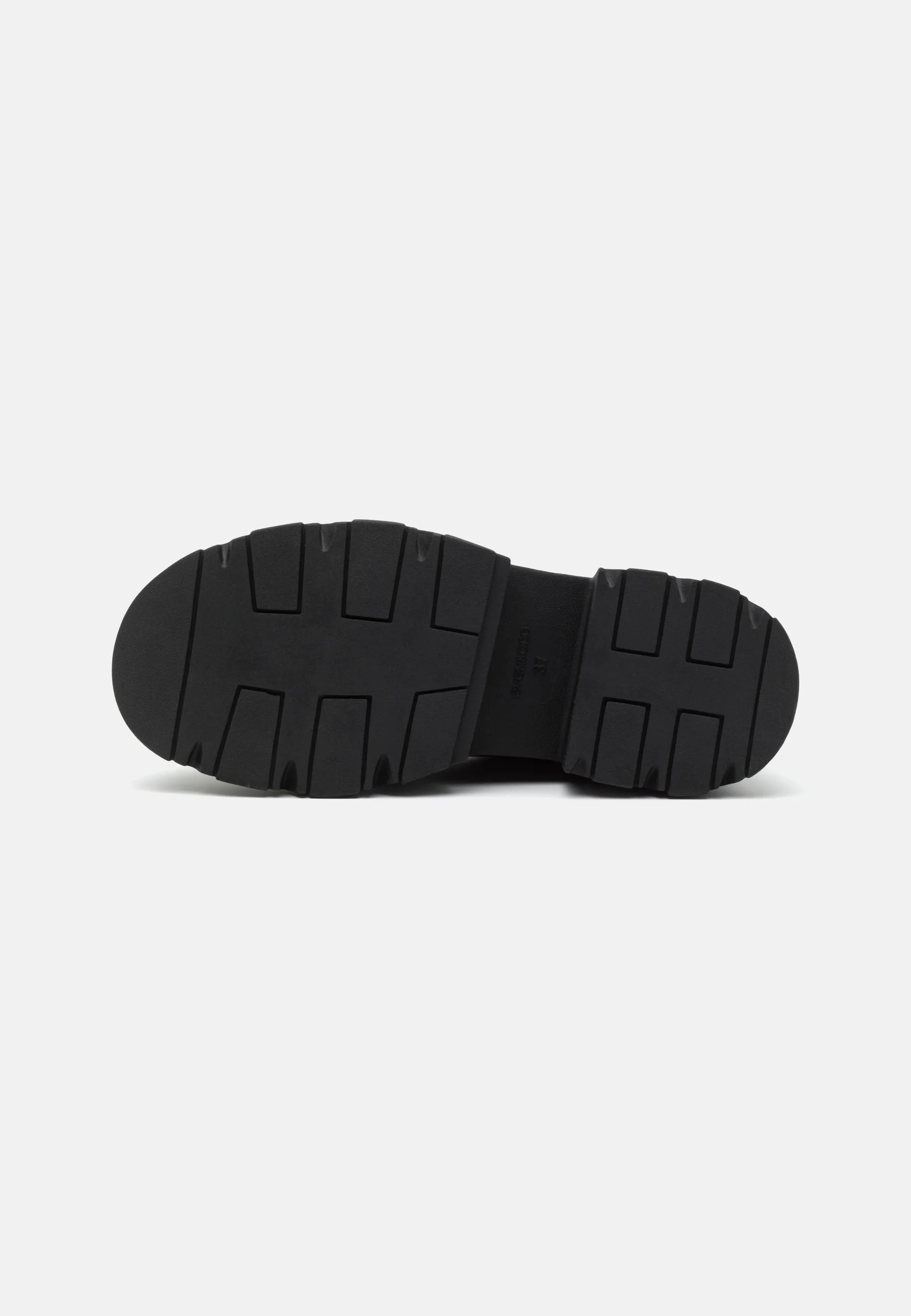 Zapatos con cordones pares e impares