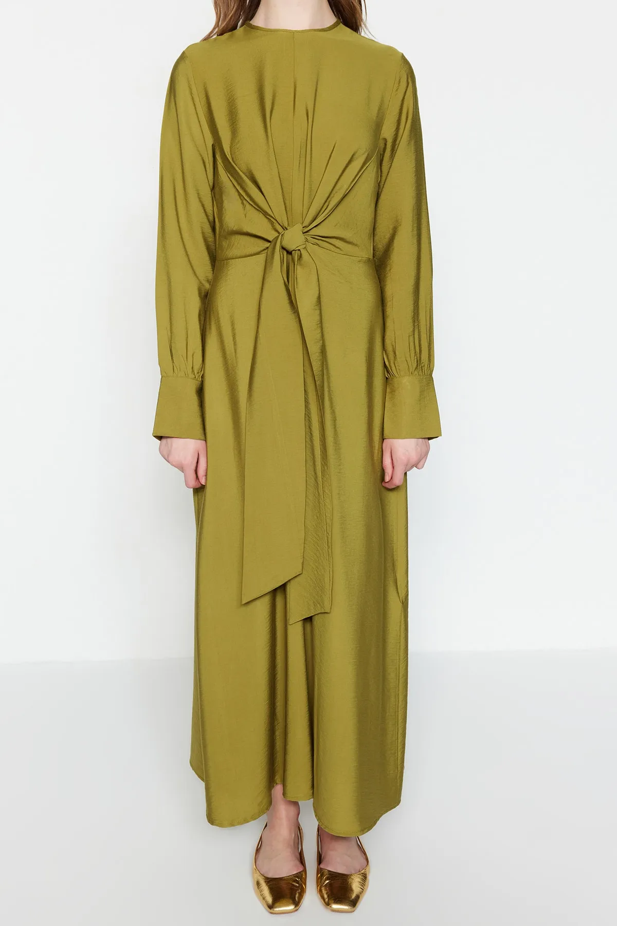 Trendyol Modest  Ölgrünes gewebtes Kleid mit Taillenschnürung TCTSS23EB00221