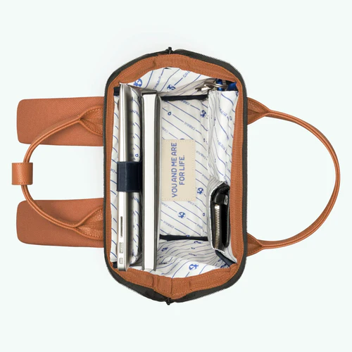 Adventurer Small Turin camel backpack