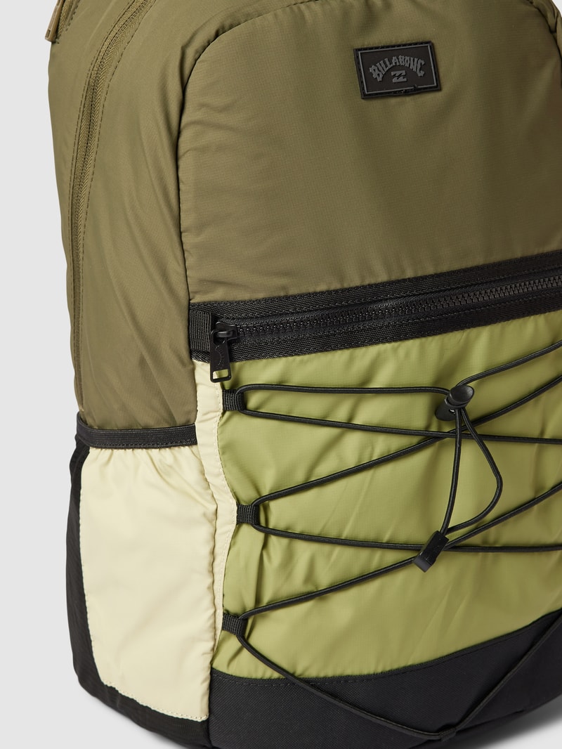 Rucksack mit Label-Patch Modell 'AXIS' in khaki