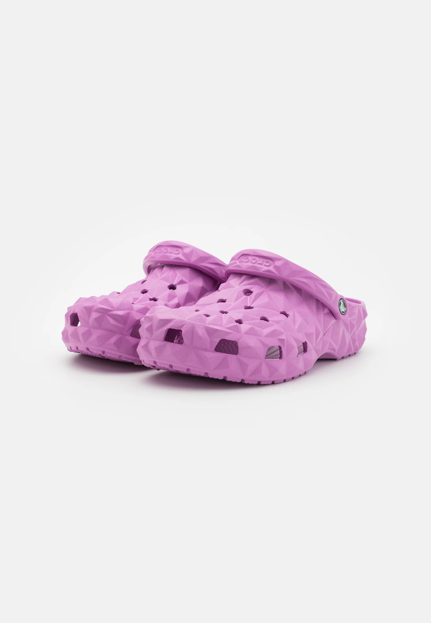 Crocs CLASSIC GEOMETRIC UNISEX - Zuecos