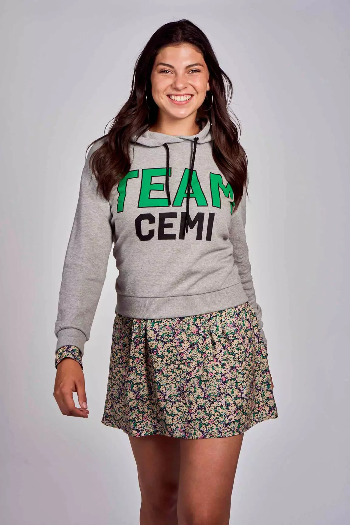 Cemi Sweat Capuche Femme couleur gris
