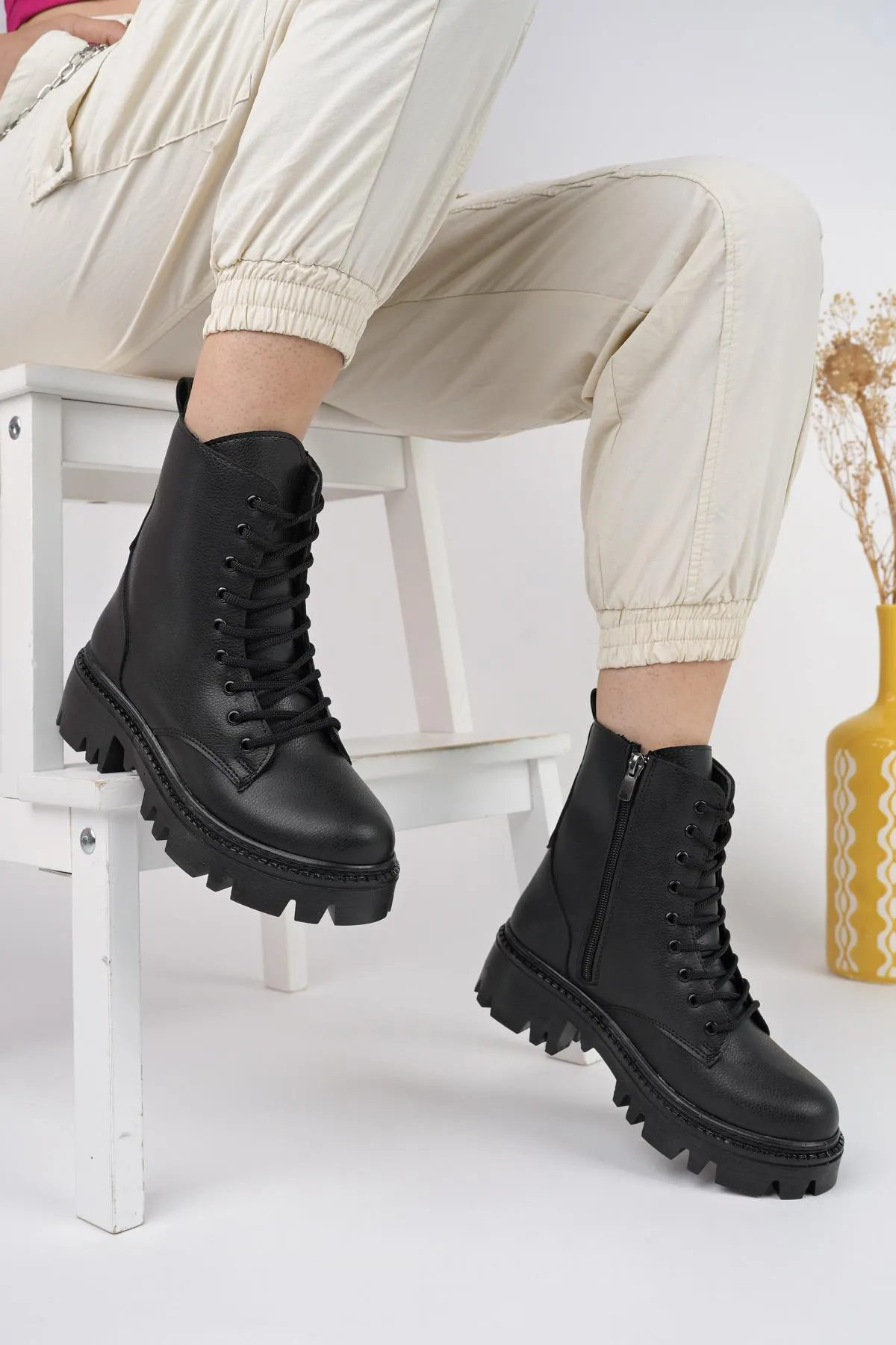 MUGGO  Dombas garantierte Damen-Schnürstiefel