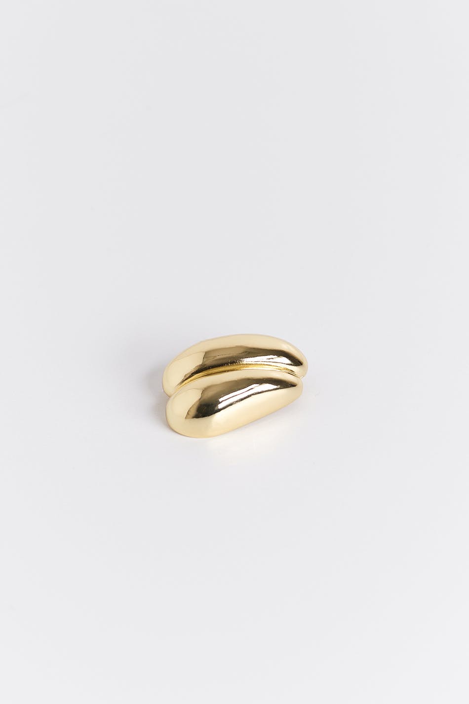 Uneven brooch