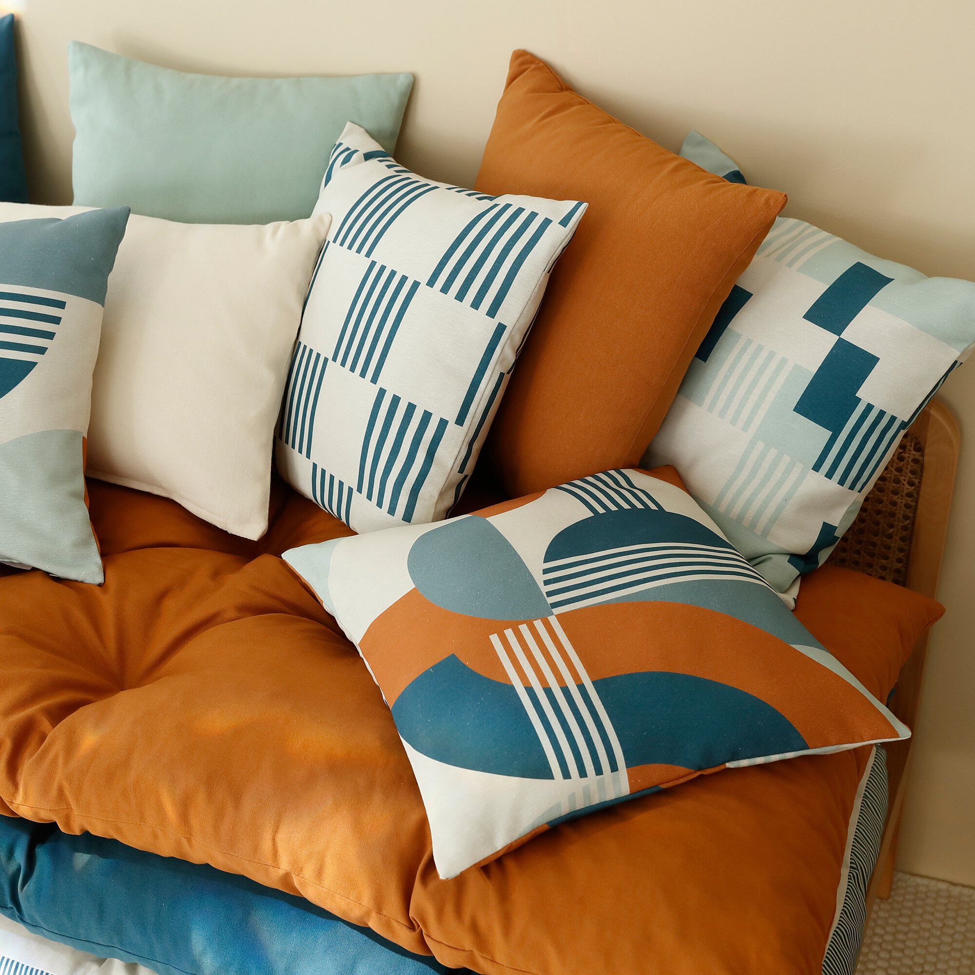 Housses de coussin carrées imprimé graphique
