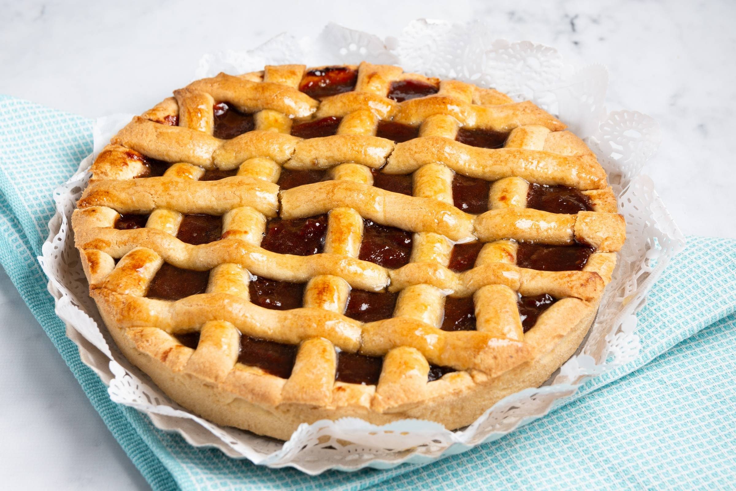 Hypafol Tortenwerkzeug Spitzendeckchen für Kuchen, Torte, Snacks, (Rund, 100 Stück)