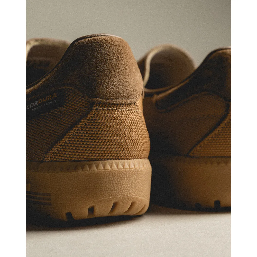 adidas Bermuda Cordura IG6186 / braun
