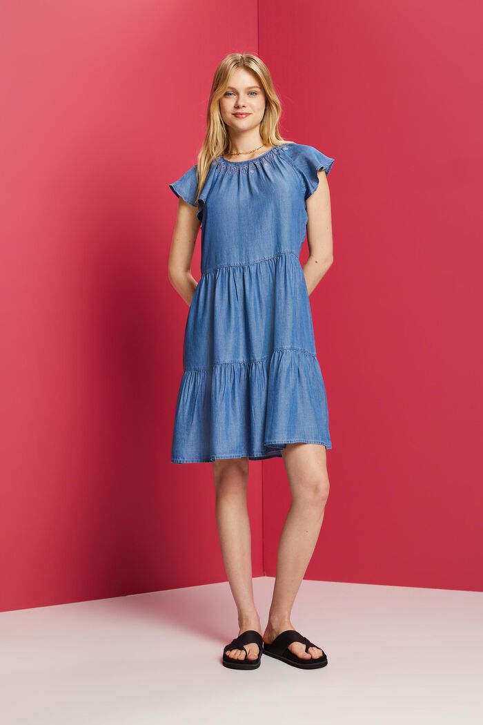 Dresses light woven