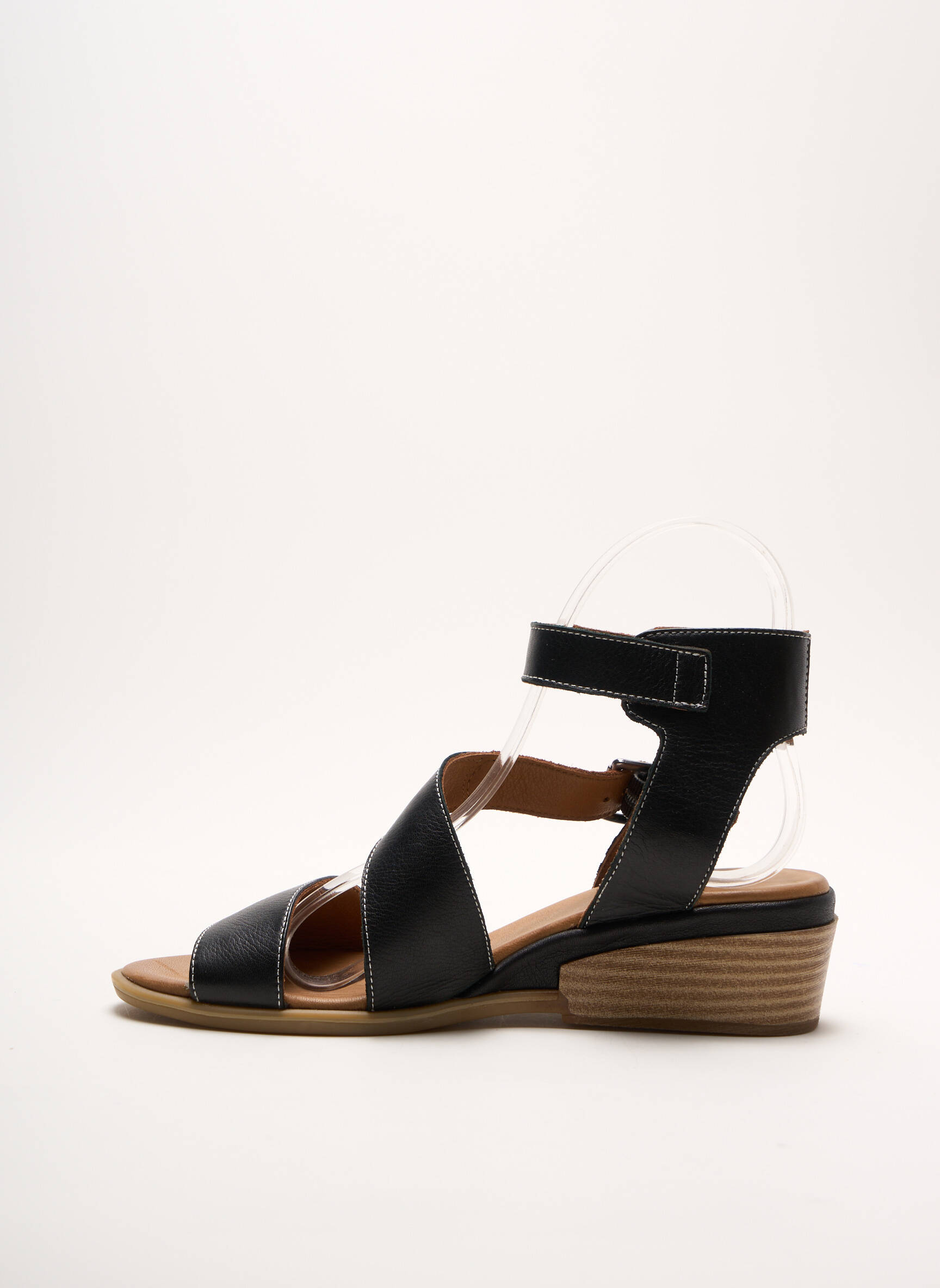 Metamorf Ose Sandales Nu Pieds Femme couleur noir