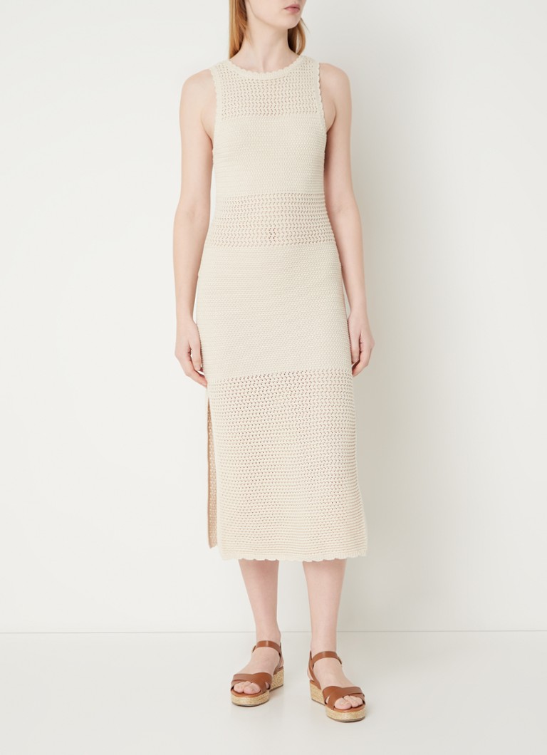Rochie midi French Connection Nellis din lurex, mulată, cu crăpătură laterală.