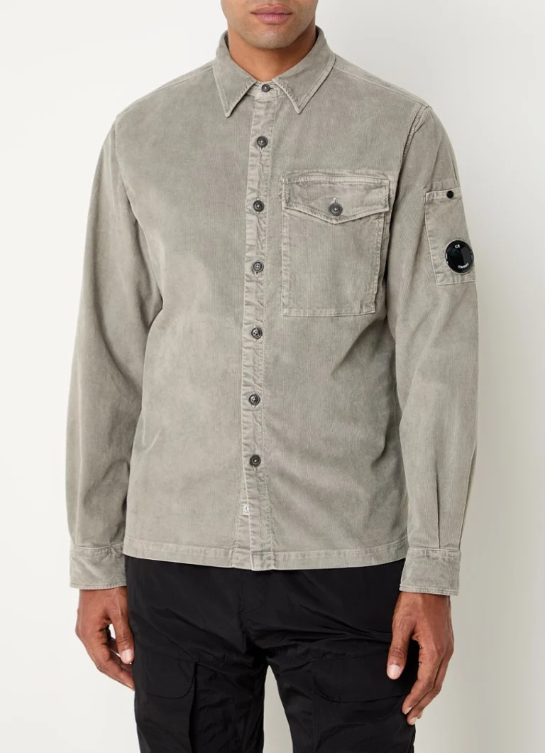 CP Company korduro košulja regularnog kroja s džepom na prsima