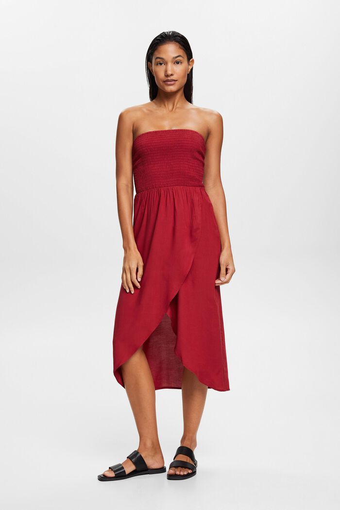 Gesmoktes Schlauchkleid in Midilänge
