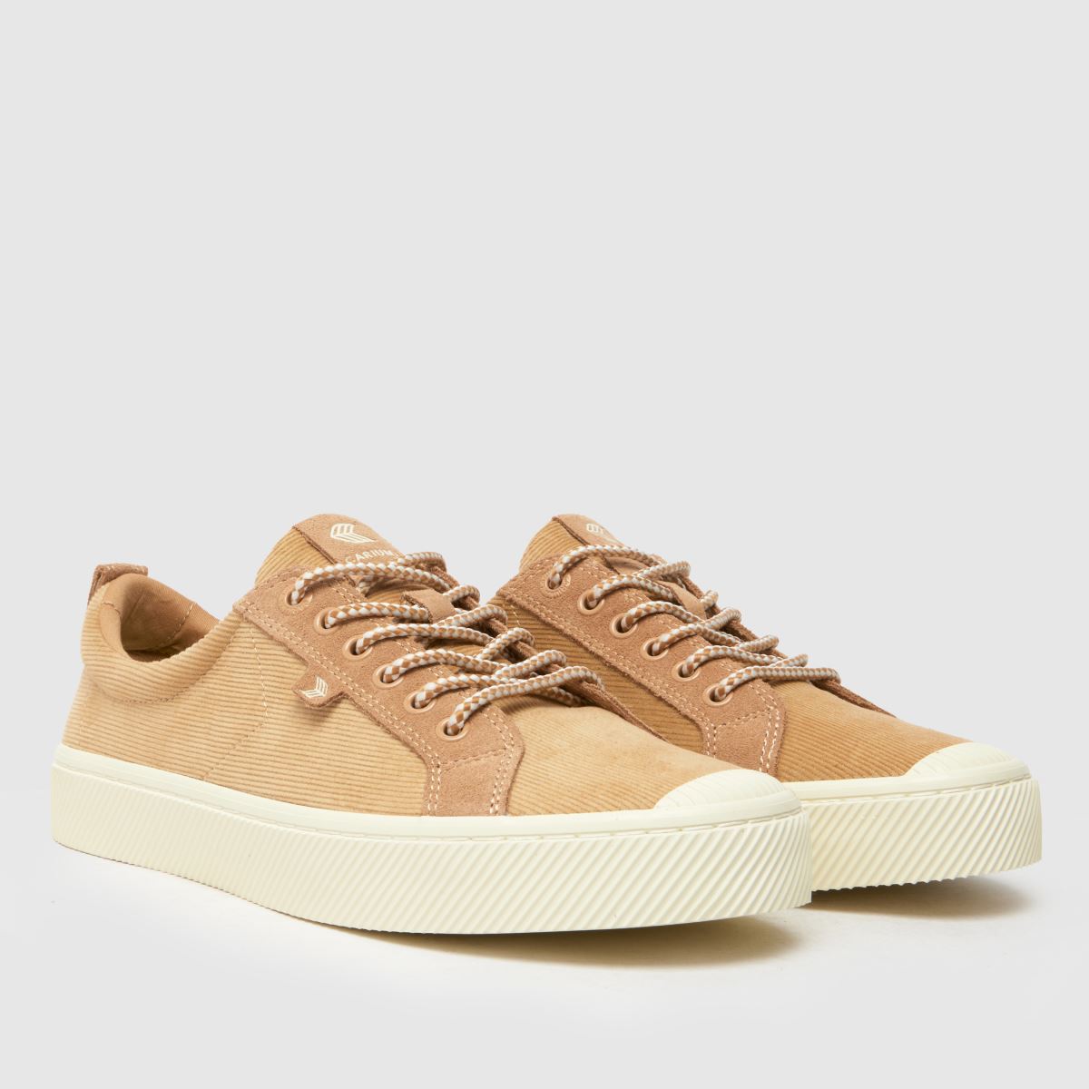 CARIUMA – Oca – Beige låga manchestersneakers