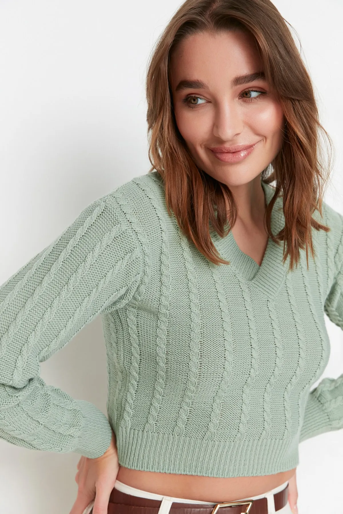 Trendyol Collection  Mintgrüner, kurzer Strickpullover mit Detail TWOAW23KZ00804