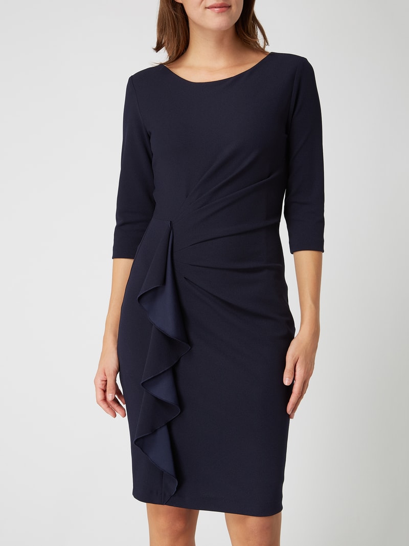 Cocktailkleid mit Drapierung und Volantbesatz in dunkelblau