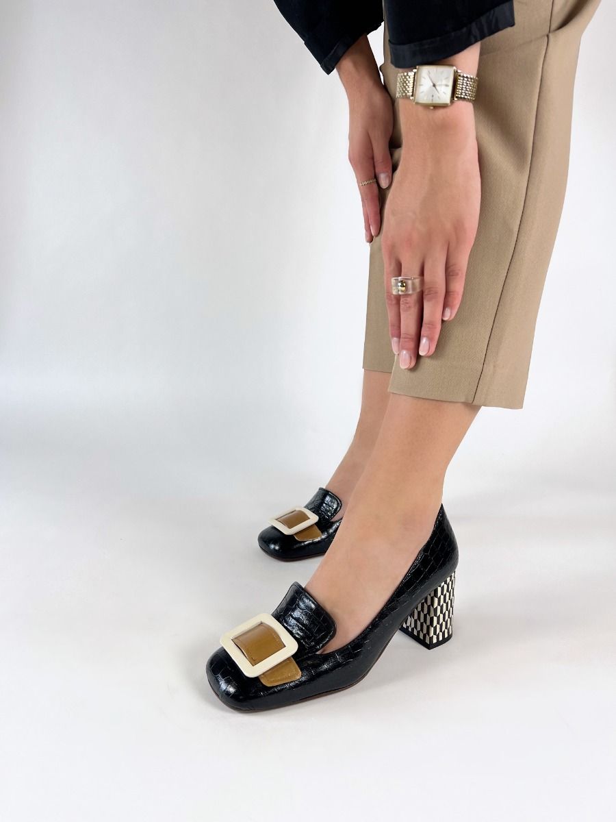 Chie Mihara  PEMA 43 - Noir Beige