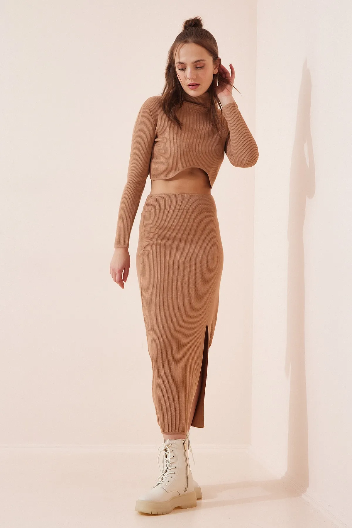Happiness İstanbul  Damen Biscuit Crop Pullover Rock Strickwaren Set MT00116