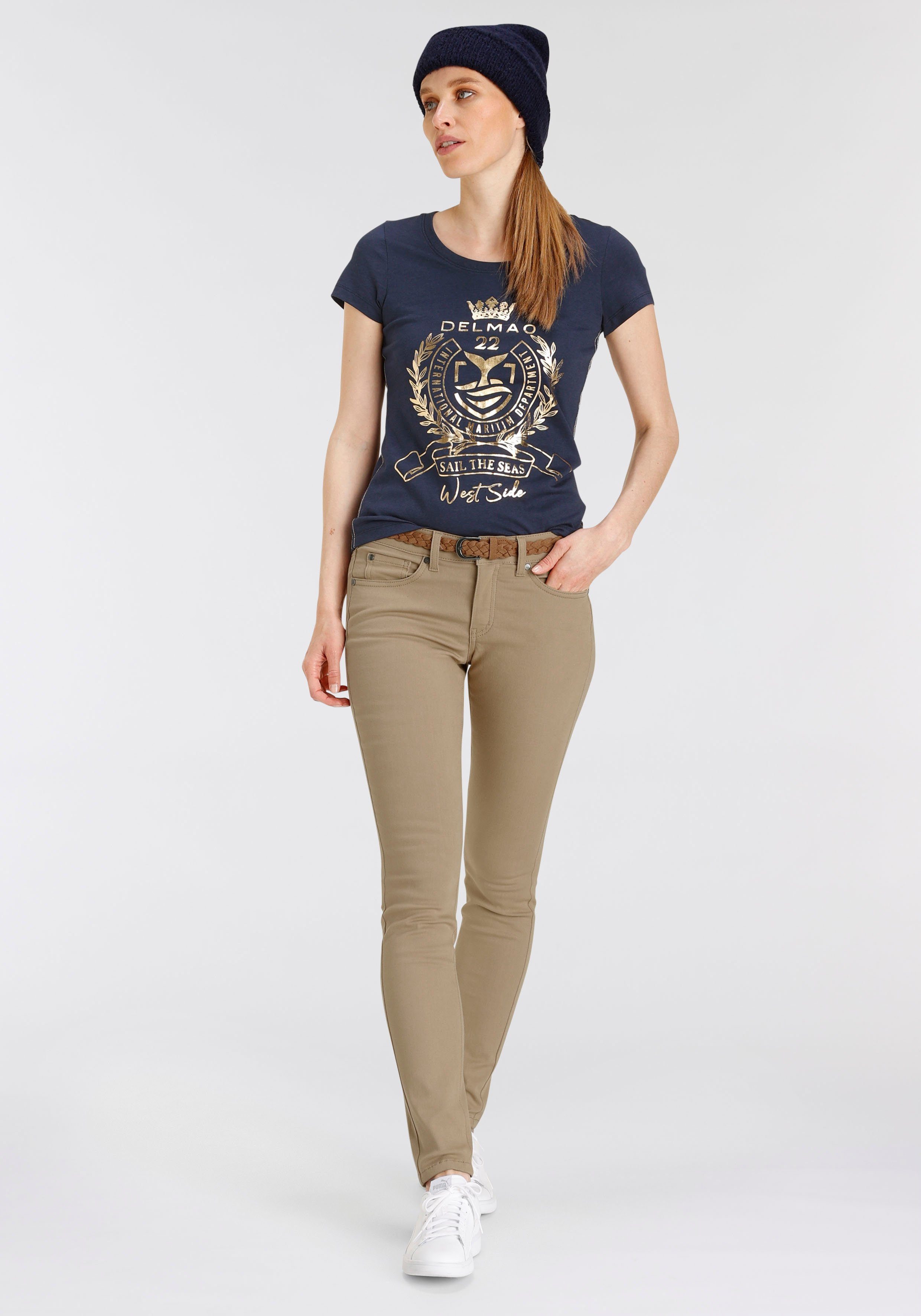 DELMAO Slim-fit-Jeans (Set, 2-tlg., mit Gürtel) mit modischem Flechtgürtel ---NEUE MARKE!