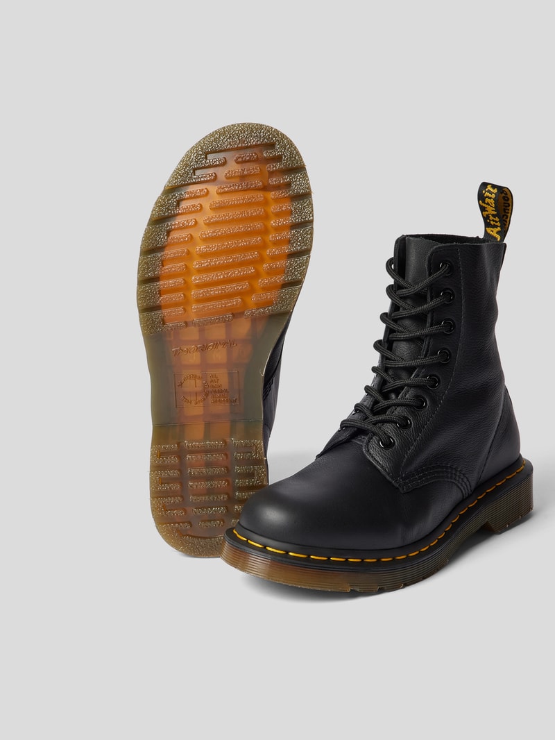 Schnürboots mit Kontrastnaht in schwarz