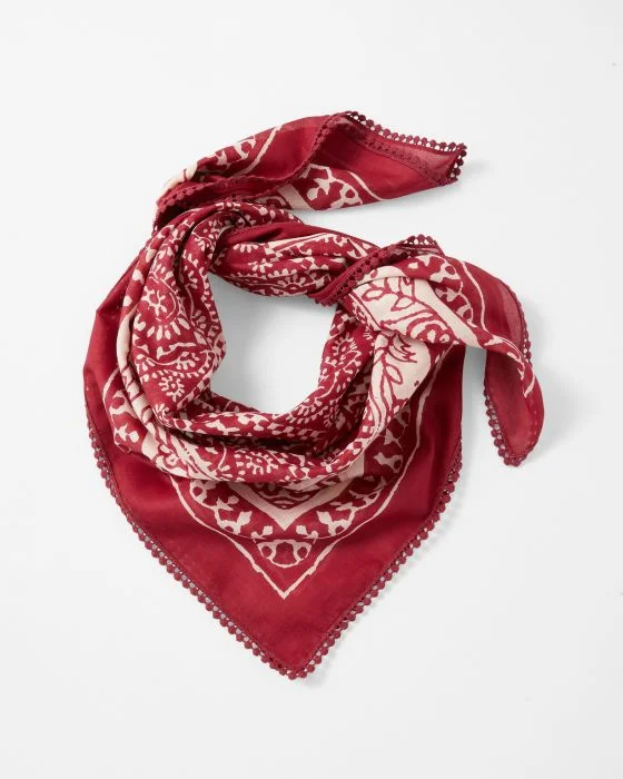 Foulard voile carré imprimé