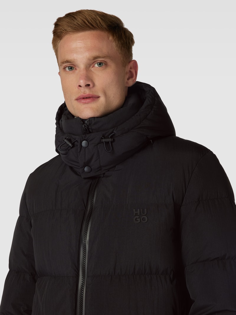 Steppmantel mit Kapuze Modell 'Mikky' in schwarz