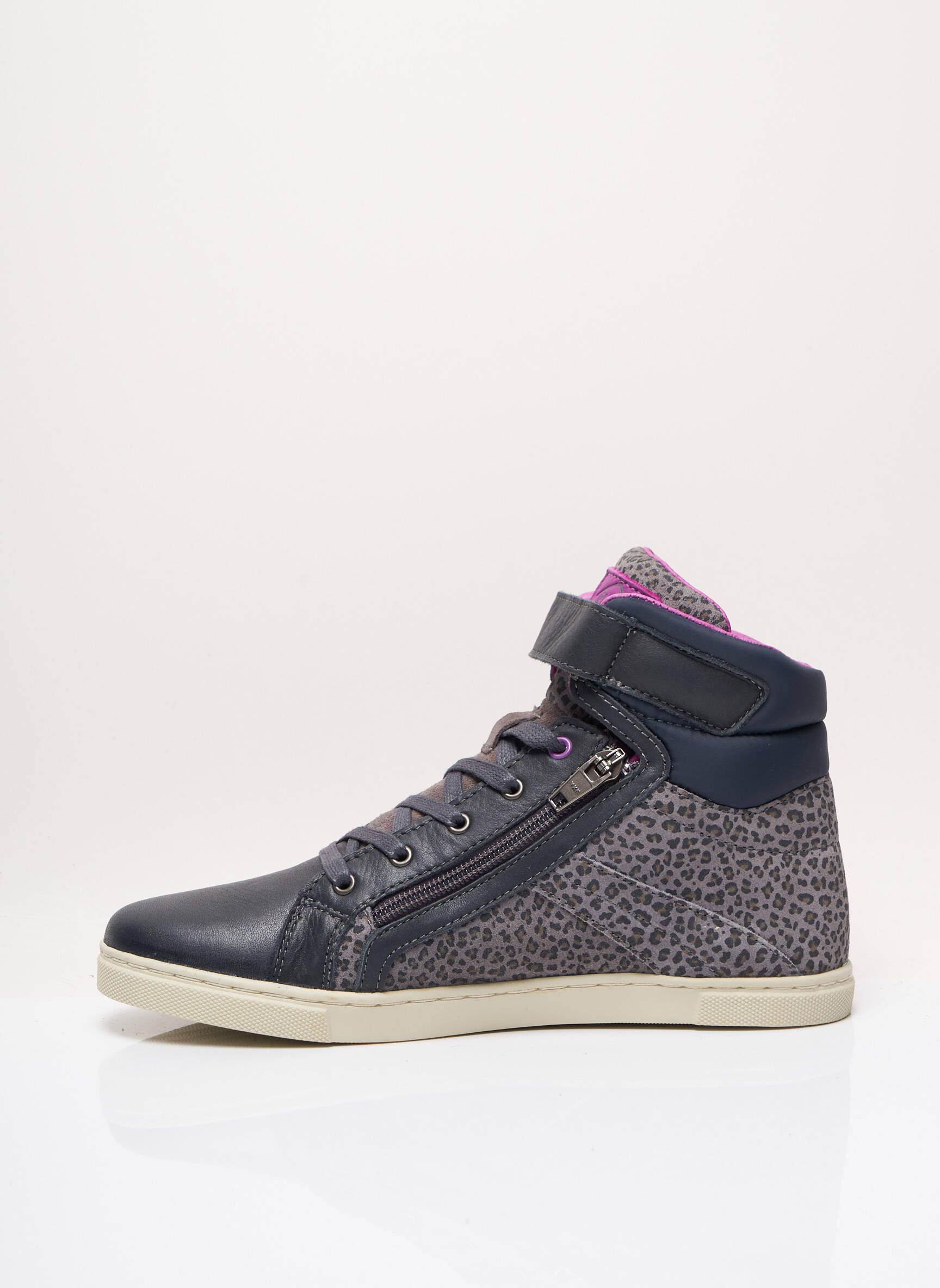 Palladium Baskets Femme couleur gris