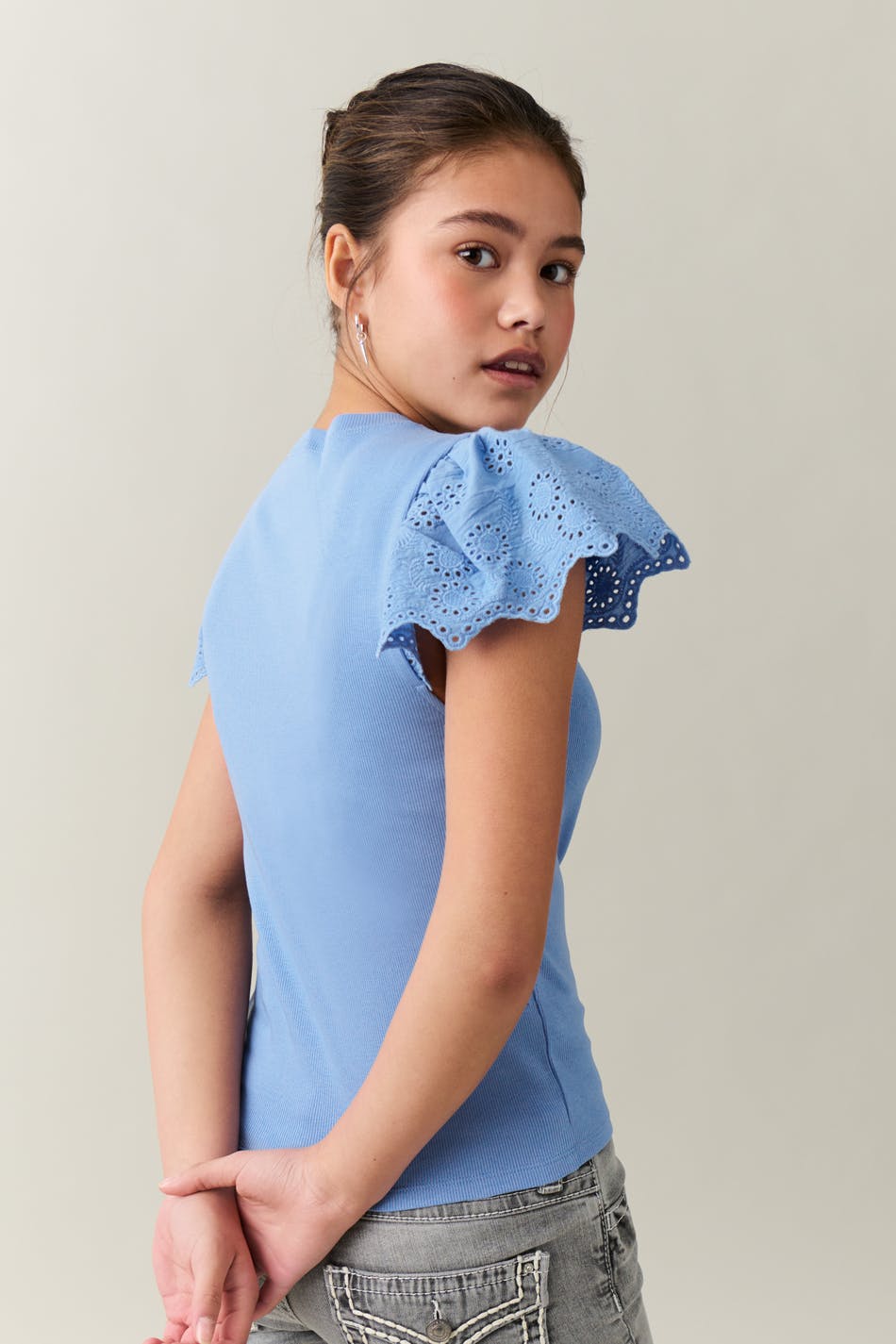Y frill rib top