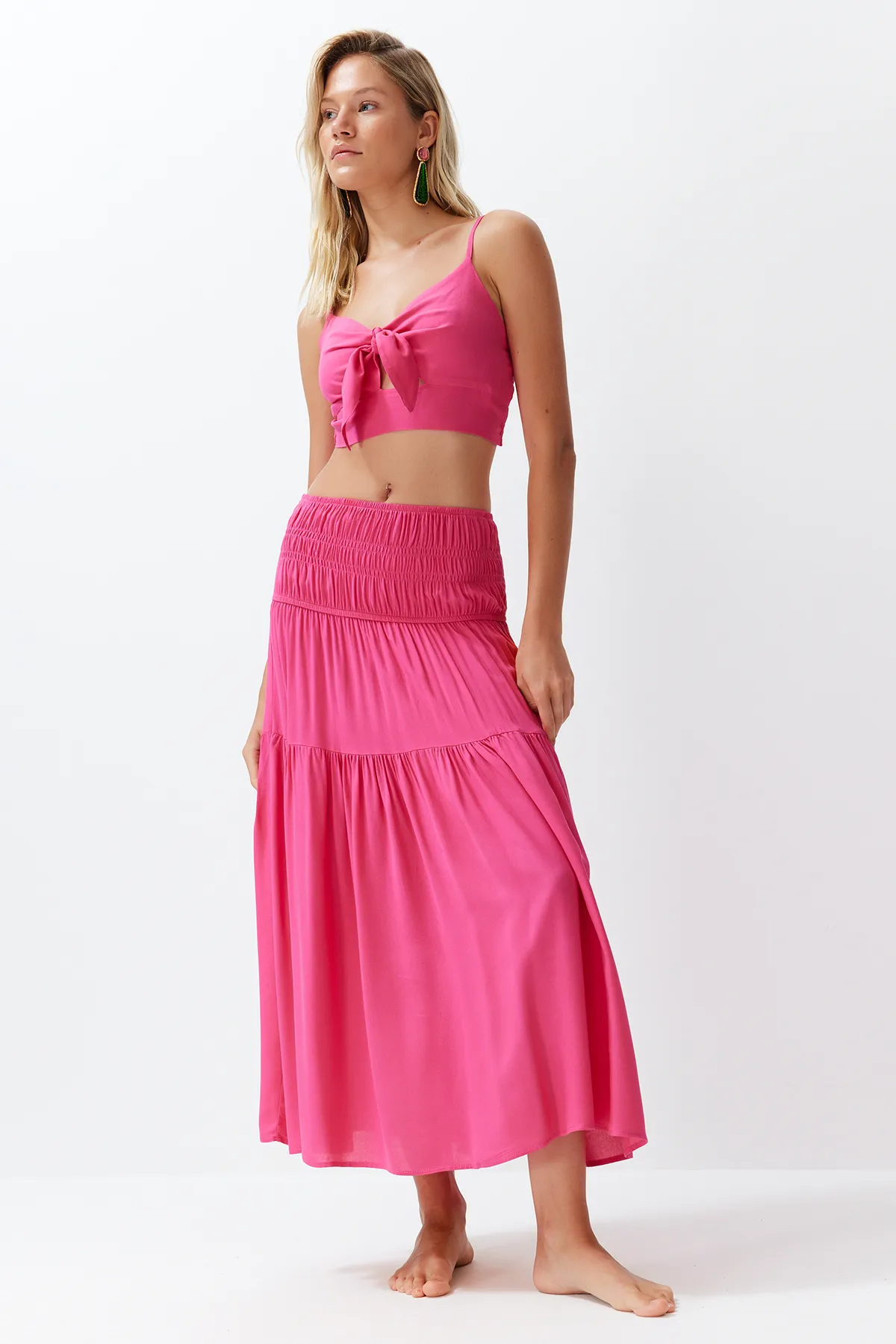 Trendyol Collection  Set aus gewebtem, gebundenem Blusenrock in Fuchsia TBESS24AU00026