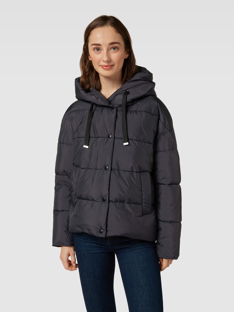 Steppjacke mit Kapuze Modell 'GEMMAHOLLY' in schwarz