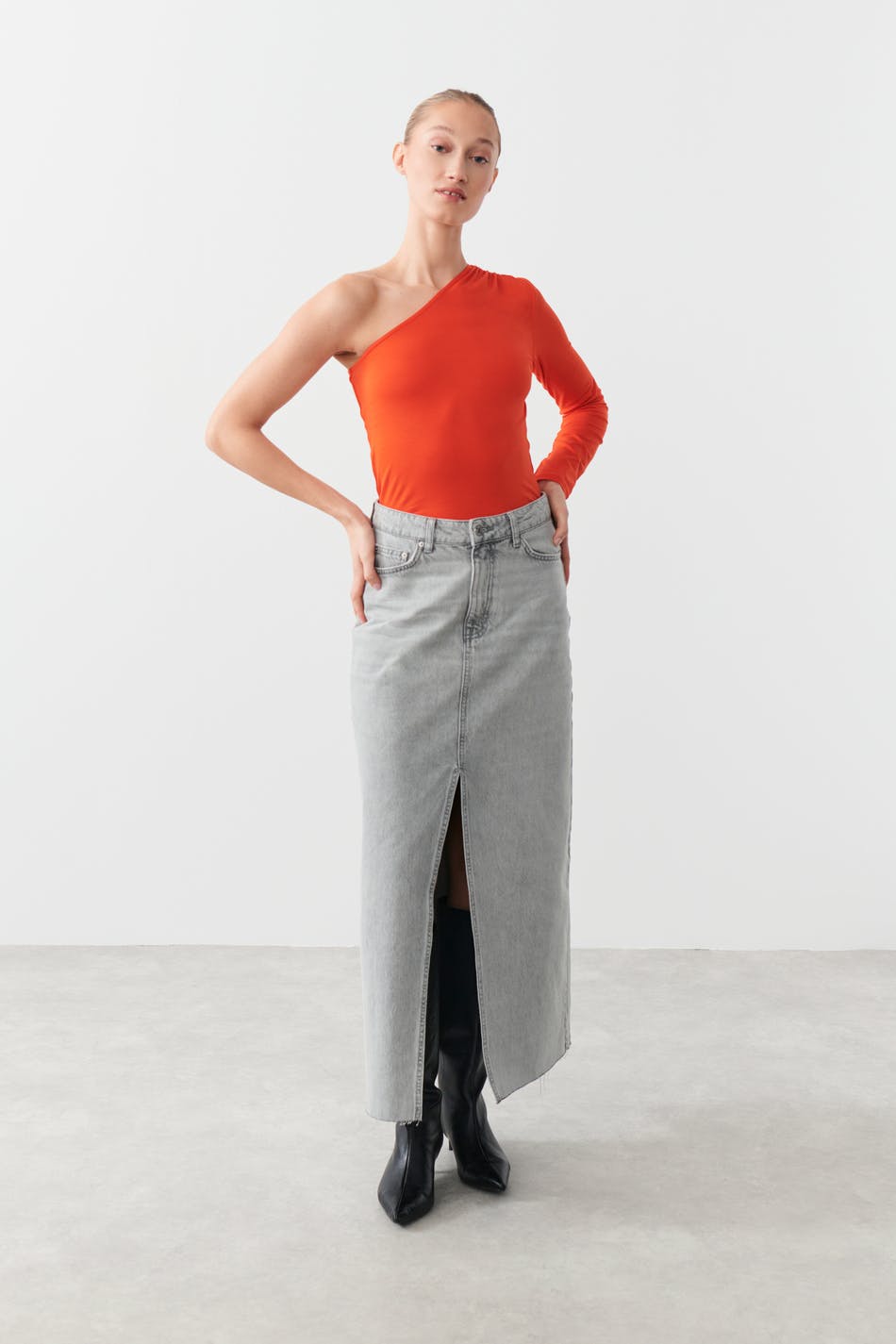 Soft touch one shoulder top