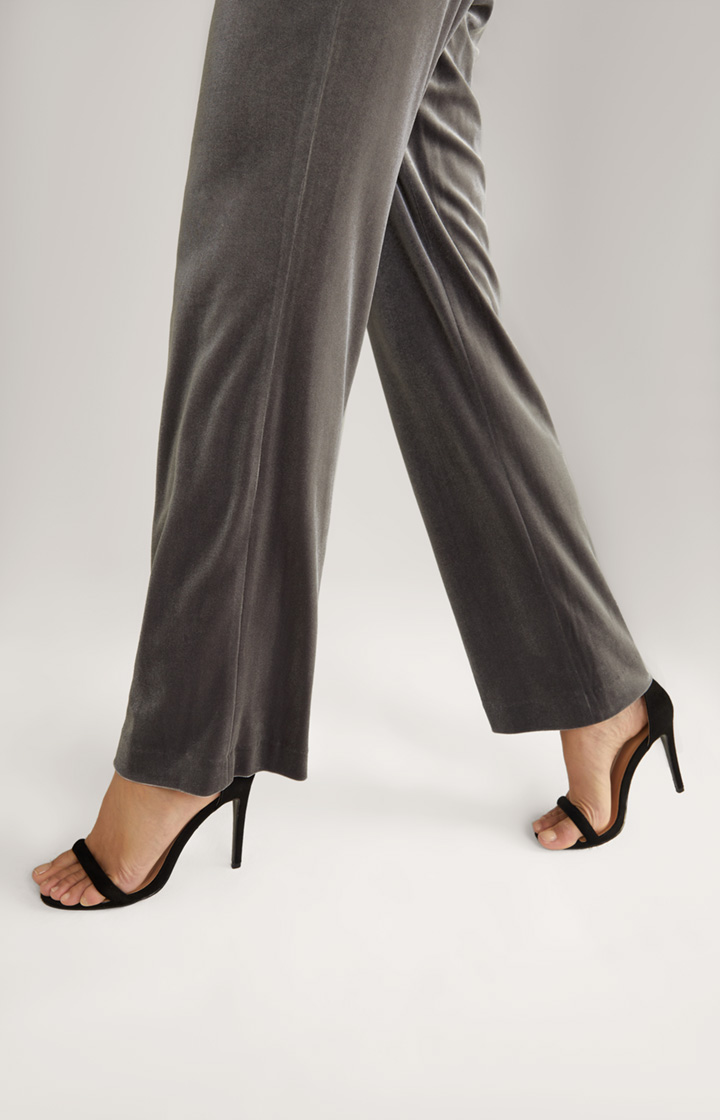 Samt-Hose in Grau