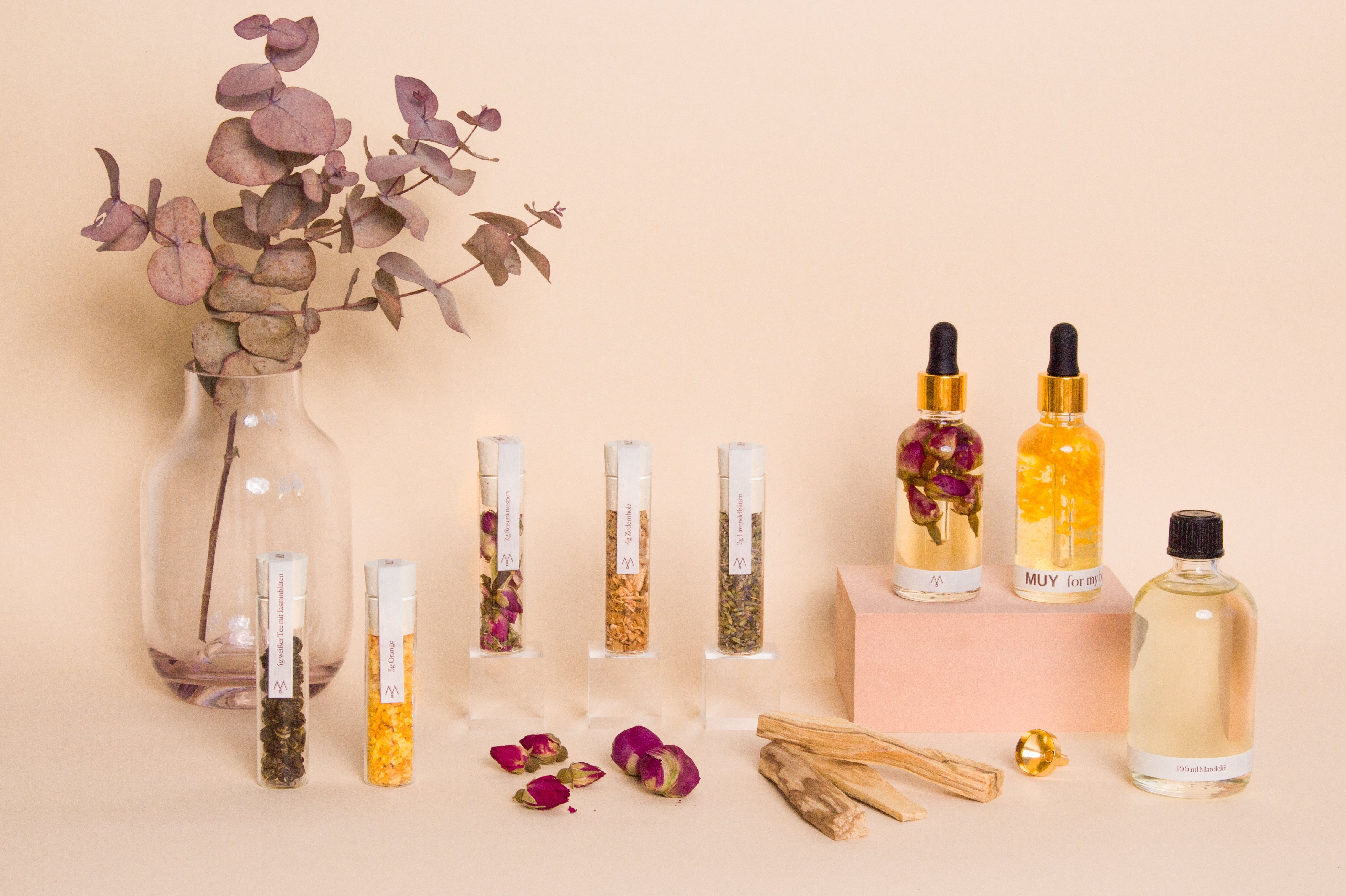 Craftly Pflege-Geschenkbox MUY Beauty Körperöl Infusion Set I Körper-, Haarpflege- & Badeöl