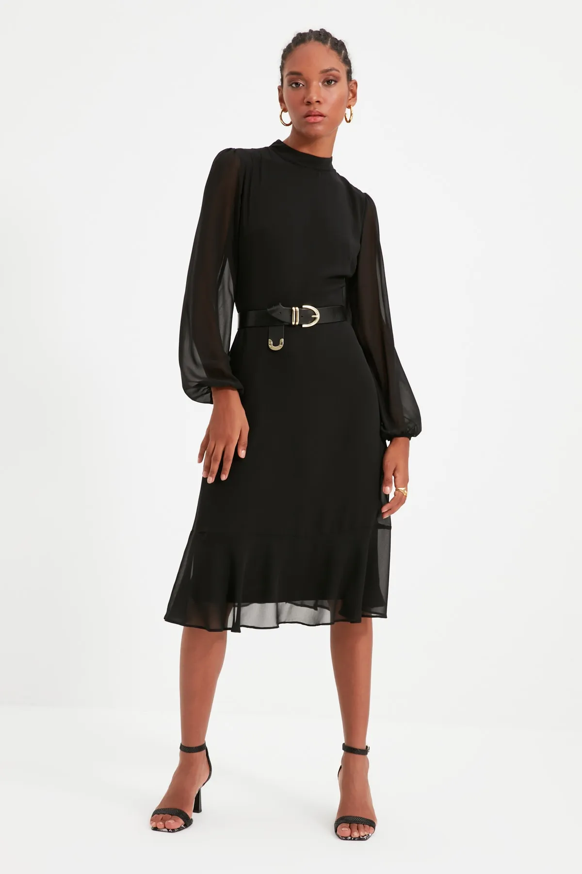 Trendyol Collection  Schwarzes A-Linien-Midikleid aus Chiffon mit Stehkragen und Futter TWOAW20EL1313