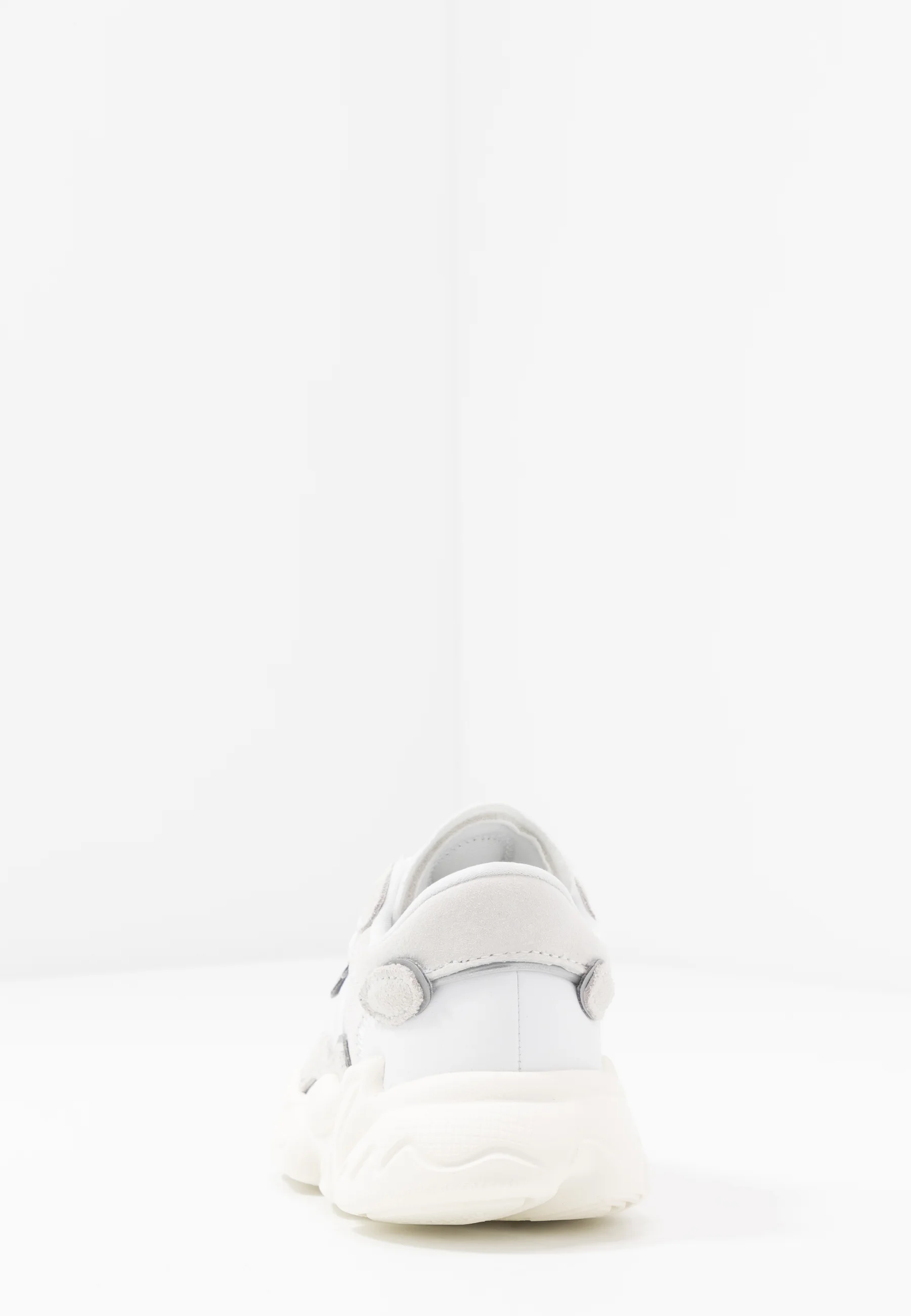 adidas Originals OZWEEGO UNISEX - Zapatillas bajas
