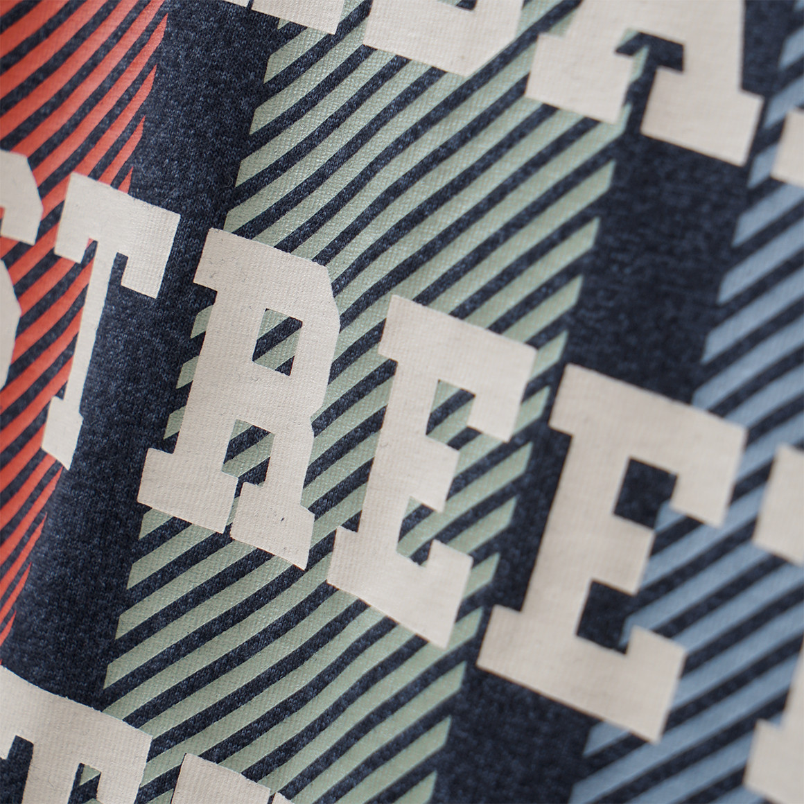Jungen Langarmshirt mit großem Print